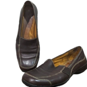 Natural Soul Women's Shoes Sz 7.5 Brown Leather Slip Ons By Naturalizer.